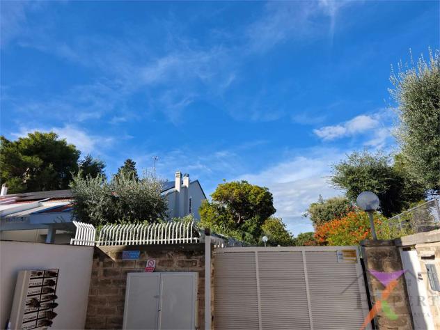 casa indipendente in vendita a Bari in zona Carbonara