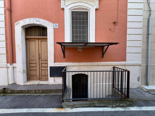 casa indipendente in vendita a Bari in zona Carbonara