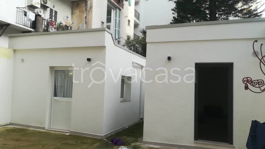 casa indipendente in vendita a Bari in zona Libertà