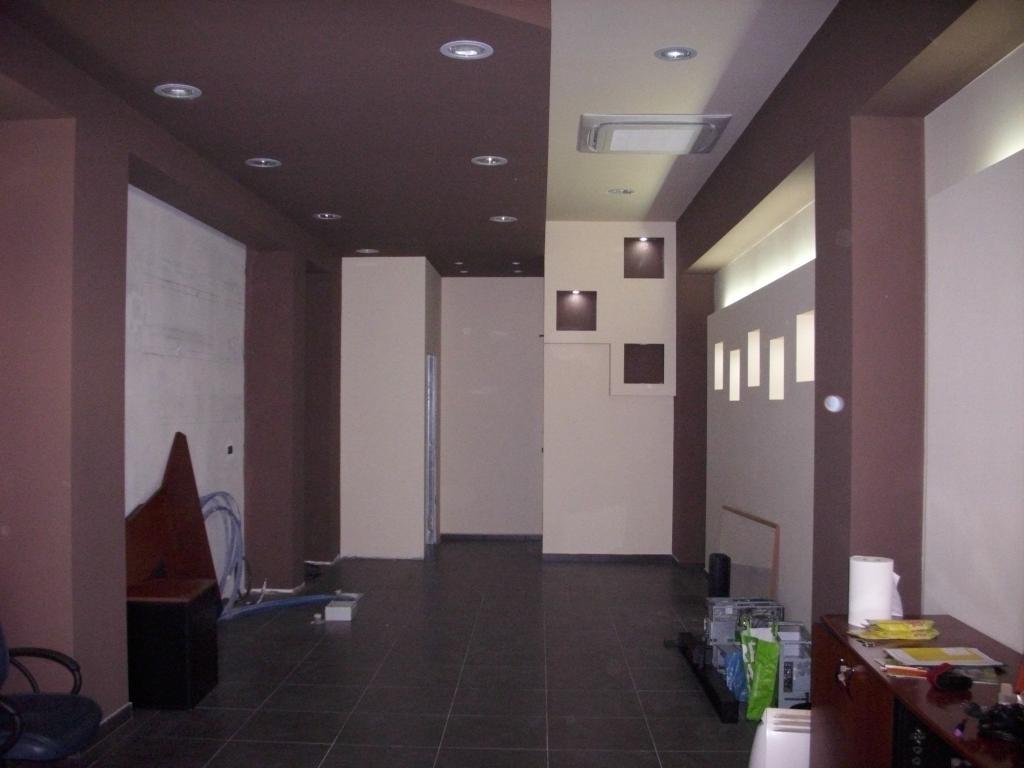 locale commerciale in vendita a Bari in zona Carrassi