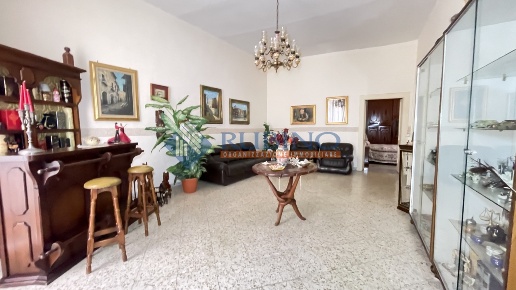 appartamento in vendita a Bari in zona Città Vecchia