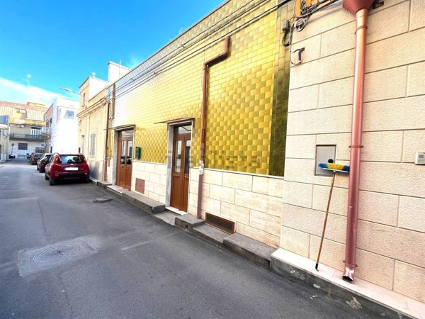 casa indipendente in vendita a Bari in zona Carbonara