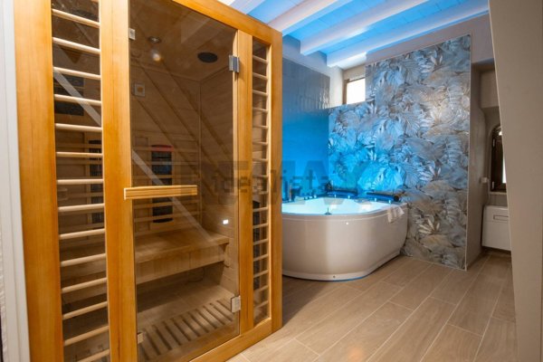 casa indipendente in vendita a Bari in zona Città Vecchia