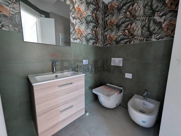 ufficio in vendita a Bari in zona Libertà