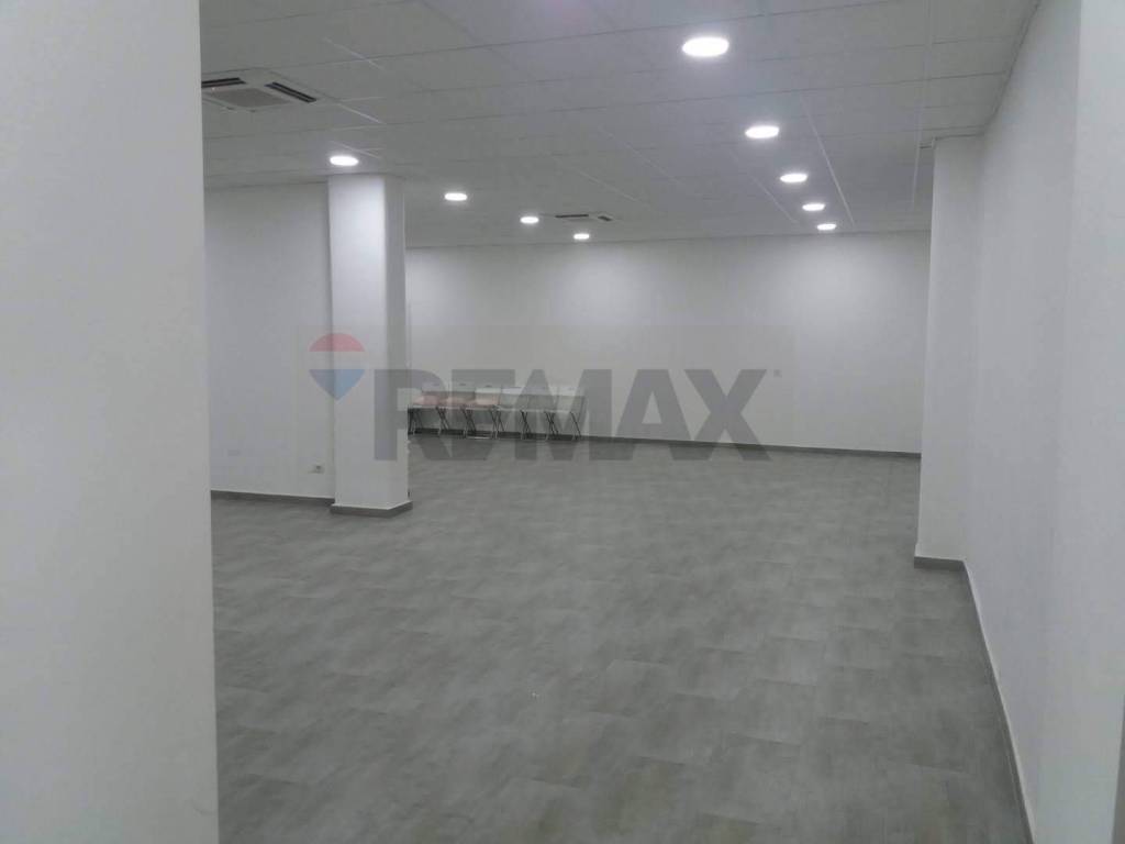 locale commerciale in vendita a Bari in zona San Pasquale