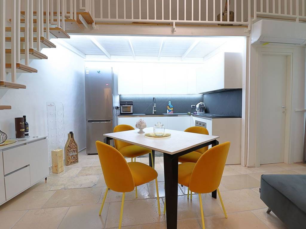 casa indipendente in vendita a Bari in zona Carbonara