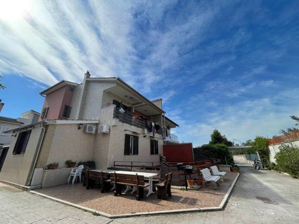 casa indipendente in vendita a Bari in zona Japigia