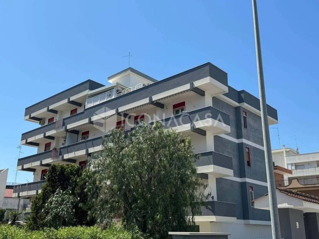 appartamento in vendita a Bari in zona Palese/Macchie