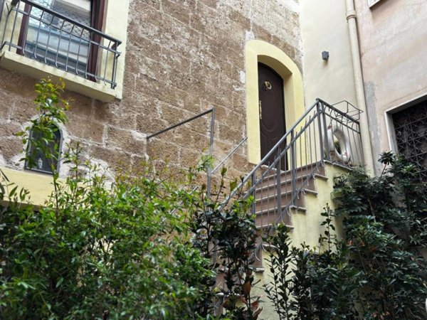 casa indipendente in vendita a Bari in zona Murat