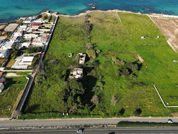 villa in vendita a Bari in zona Torre a Mare