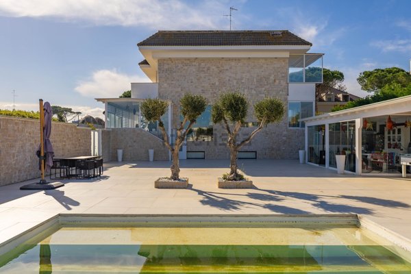 casa indipendente in vendita a Bari in zona Santo Spirito