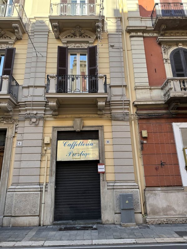 locale commerciale in vendita a Bari in zona Murat