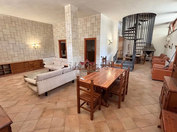 casa indipendente in vendita a Bari in zona Ceglie del Campo