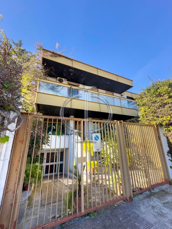 casa indipendente in vendita a Bari in zona Poggiofranco