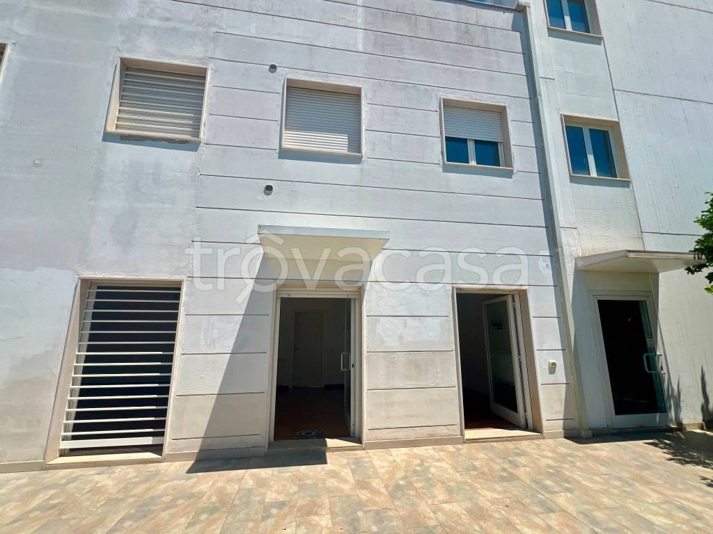 negozio in vendita a Bari