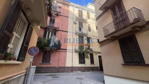 appartamento in vendita a Bari in zona Madonnella