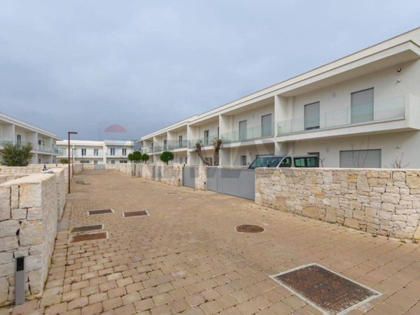 casa indipendente in vendita a Bari in zona Parco Adria