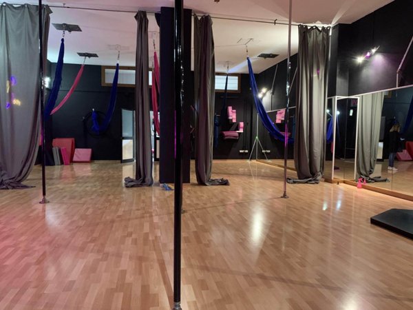 negozio in vendita a Bari in zona Poggiofranco