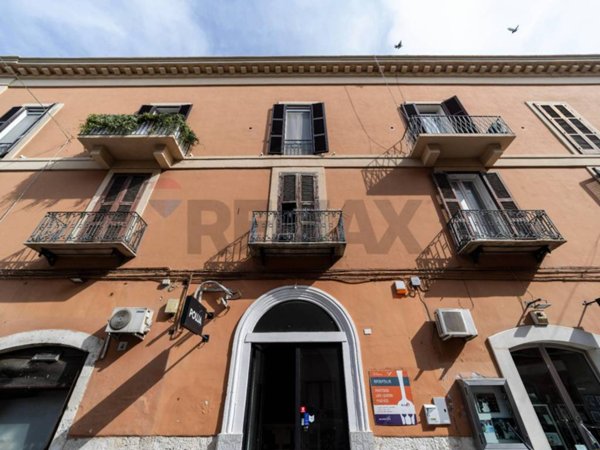 negozio in vendita a Bari in zona Murat