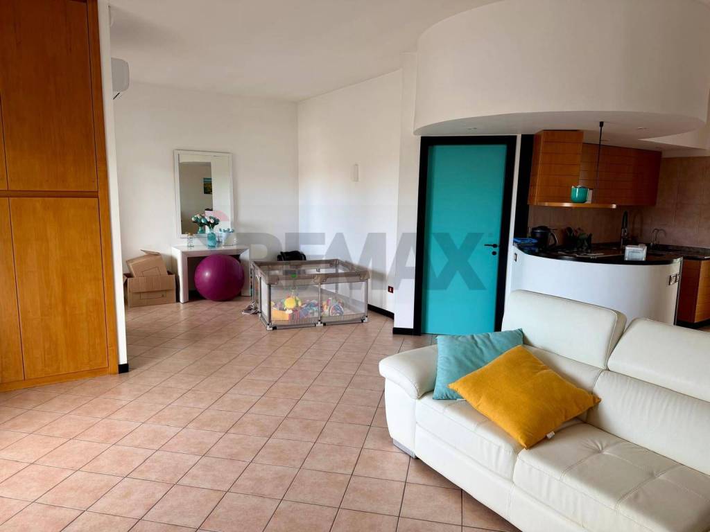 appartamento in vendita a Bari in zona Torre a Mare