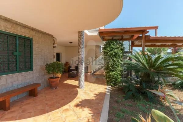 casa indipendente in vendita a Bari in zona Palese/Macchie