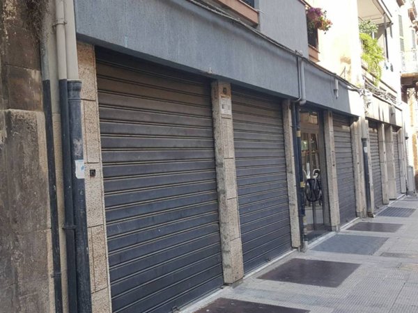 negozio in vendita a Bari in zona Libertà