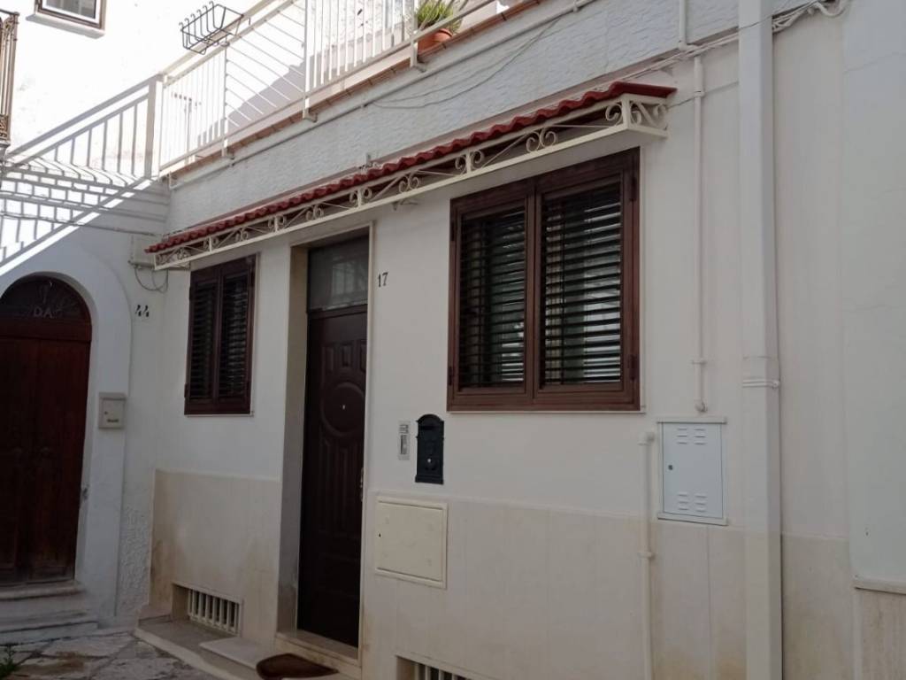 casa indipendente in vendita a Bari in zona Carbonara