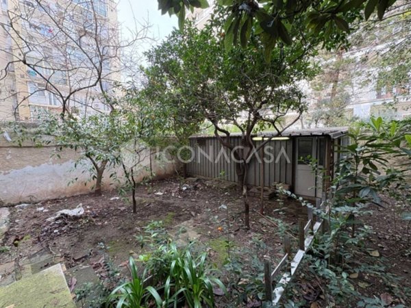 locale commerciale in vendita a Bari in zona Murat