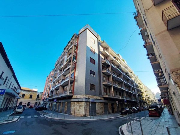 casa indipendente in vendita a Bari in zona Libertà