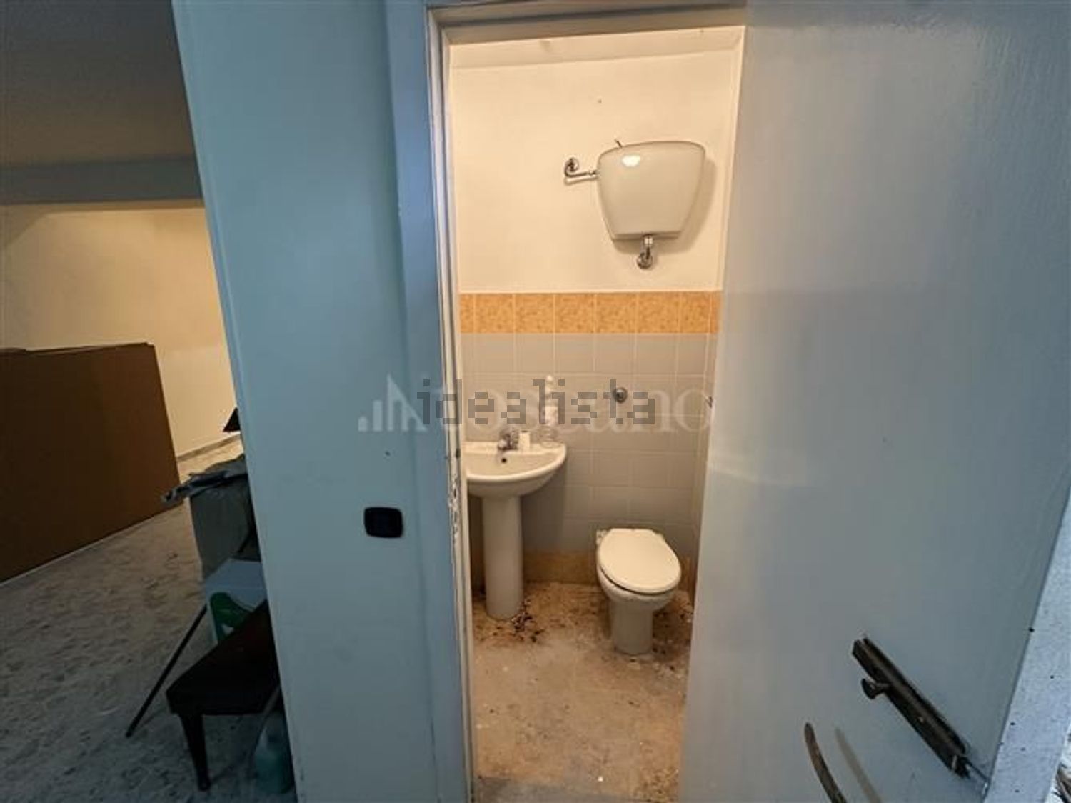 locale commerciale in vendita a Bari in zona Murat