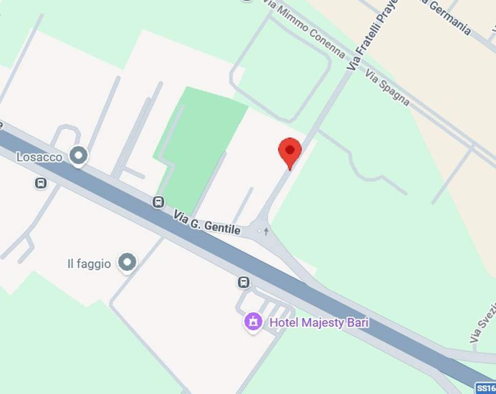 negozio in vendita a Bari in zona Japigia