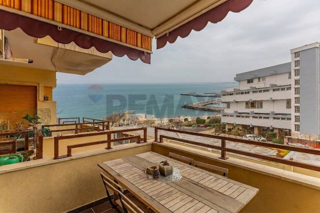 appartamento in vendita a Bari in zona Palese/Macchie