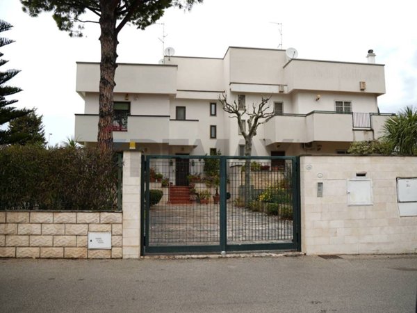 casa indipendente in vendita a Bari in zona Carbonara