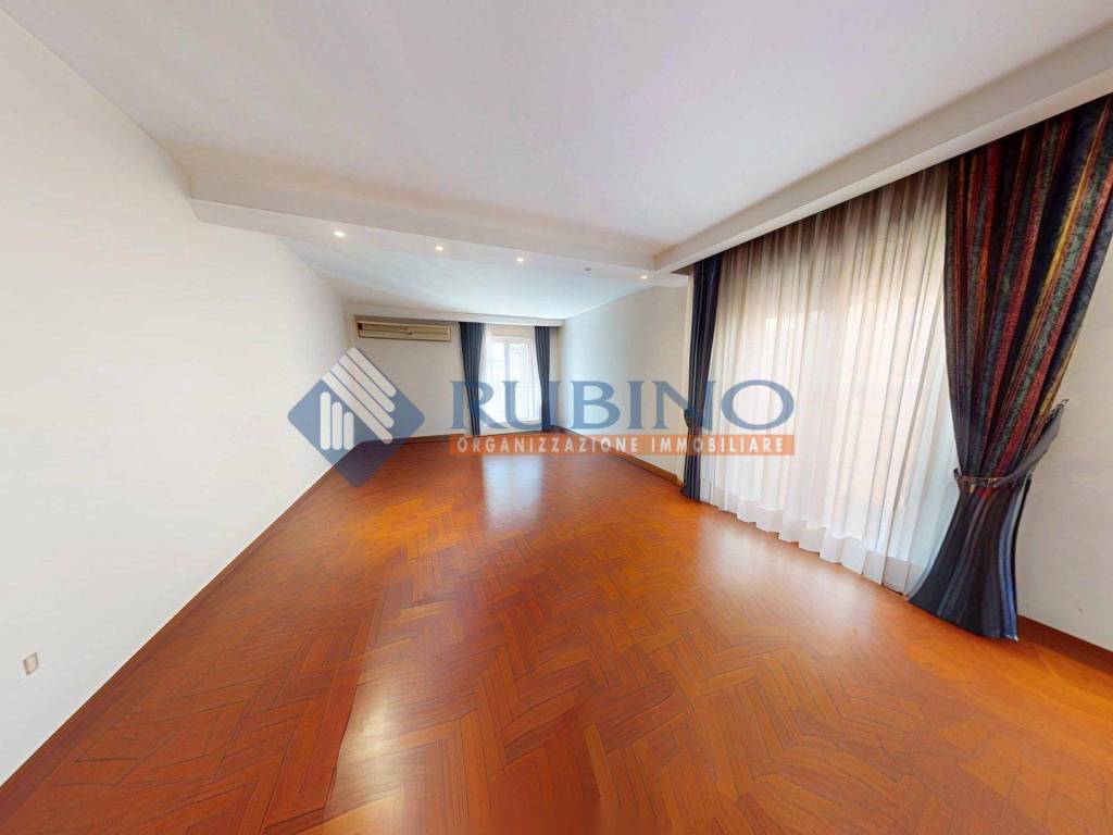 appartamento in vendita a Bari in zona Murat