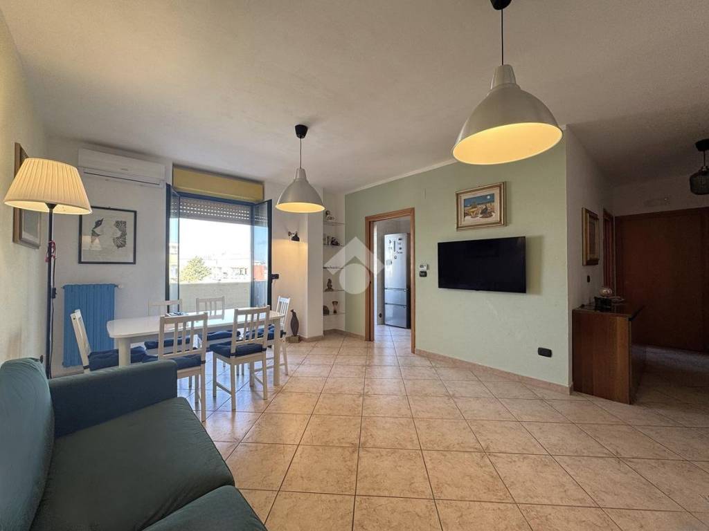 appartamento in vendita a Bari in zona Palese/Macchie