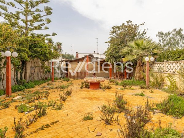 casa indipendente in vendita a Bari in zona Palese/Macchie