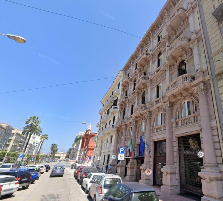 intera palazzina in vendita a Bari in zona Madonnella