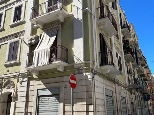 negozio in vendita a Bari in zona Libertà