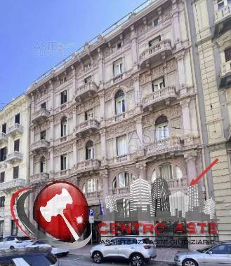 casa indipendente in vendita a Bari in zona Murat