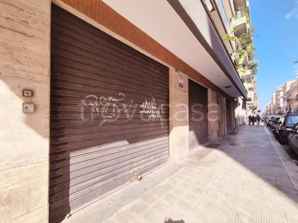 negozio in vendita a Bari in zona Murat