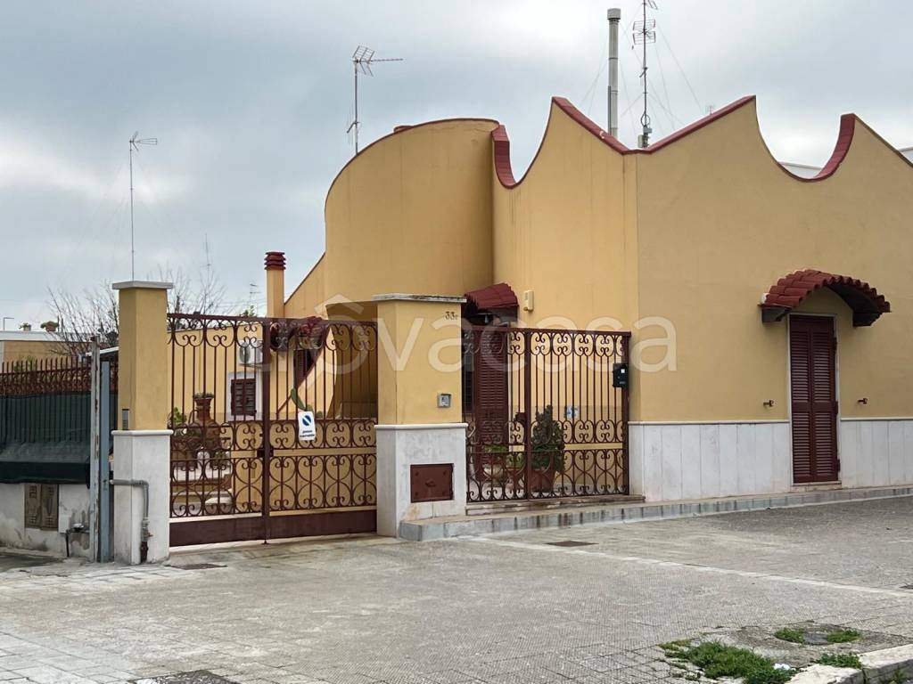 casa indipendente in vendita a Bari in zona Palese/Macchie