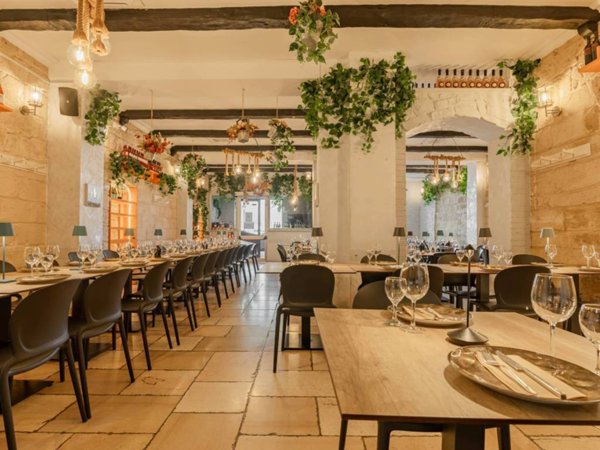 negozio in vendita a Bari in zona Murat