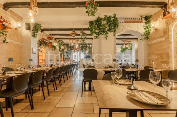 negozio in vendita a Bari in zona Madonnella