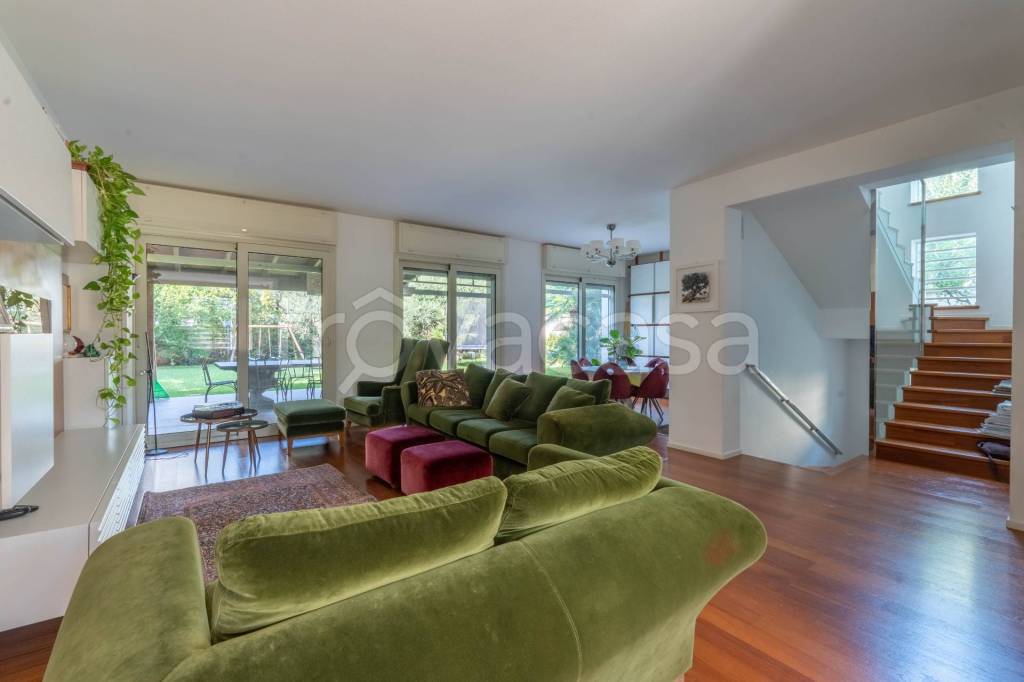 casa indipendente in vendita a Bari in zona Poggiofranco