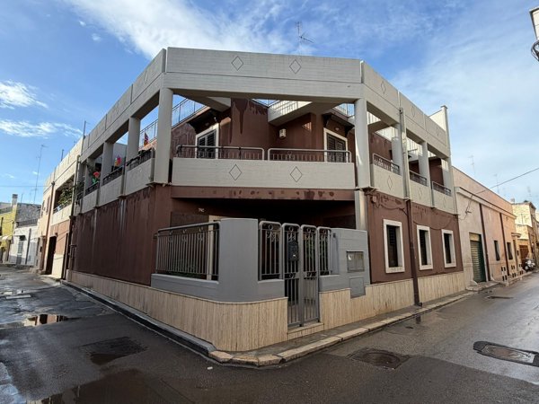 casa indipendente in vendita a Bari in zona Carbonara