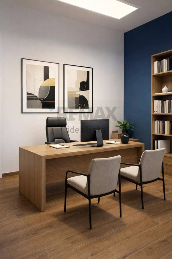 ufficio in vendita a Bari in zona Picone