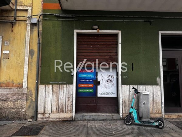 ufficio in vendita a Bari in zona Libertà