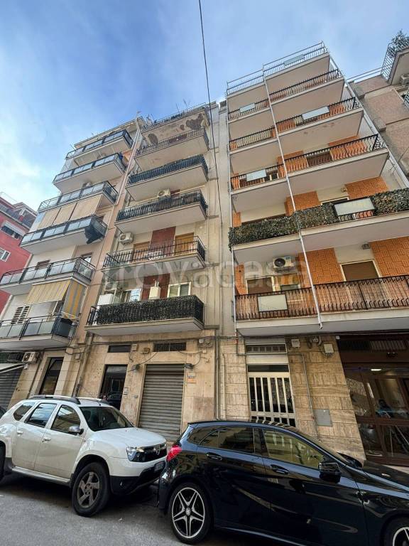 negozio in vendita a Bari in zona Libertà