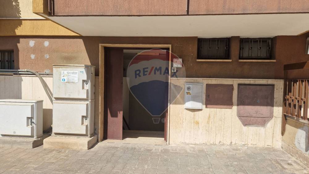locale commerciale in vendita a Bari