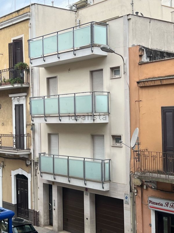 casa indipendente in vendita a Bari in zona Libertà